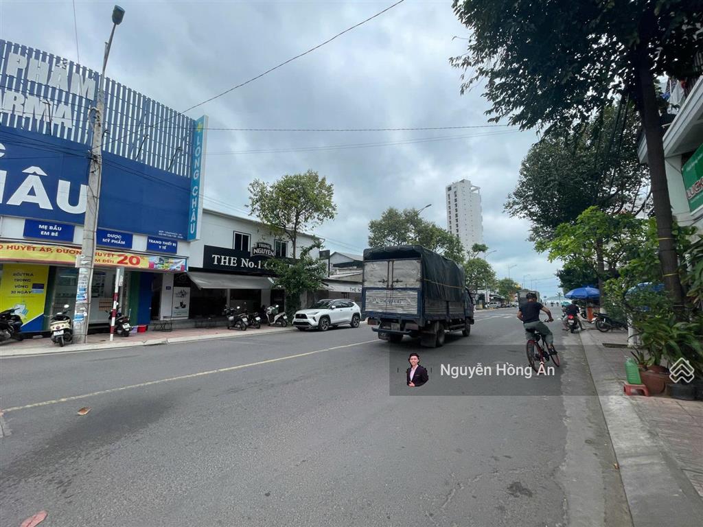 Bán nhà đường điện biên phủ giao dương hiến quyền góc 2 mt, cạnh biển bám đường 33m25, 25 tỷ tl