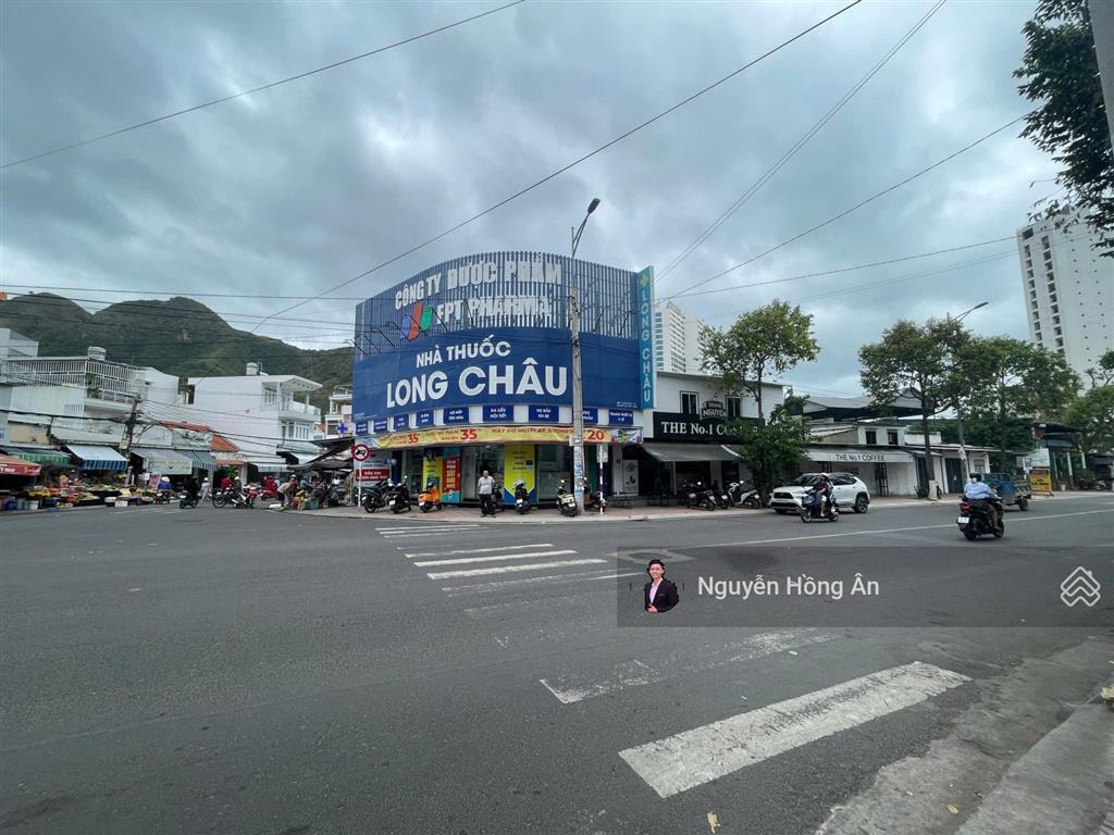 Bán nhà đường điện biên phủ giao dương hiến quyền góc 2 mt, cạnh biển bám đường 33m25, 25 tỷ tl
