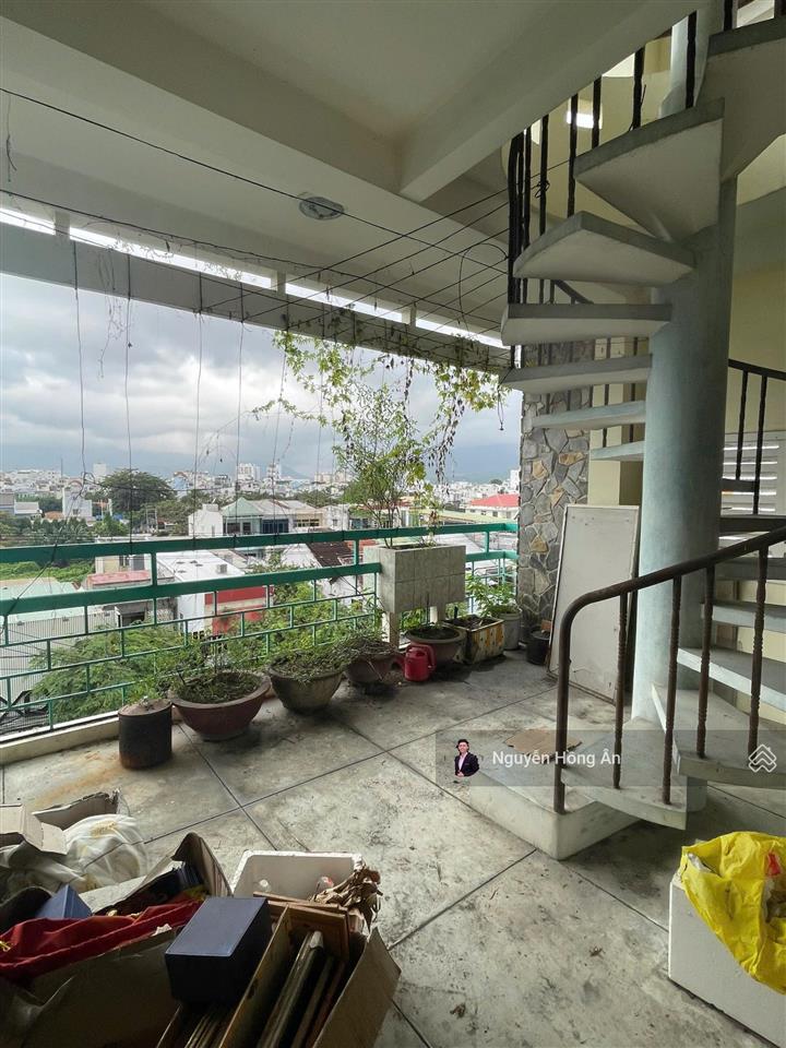 Bán nhà 5 tầng căn góc 3 mặt tiền thái nguyên dt 52,3m2, vị trí đắc địa kinh doanh, gần biển, 17 tỷ