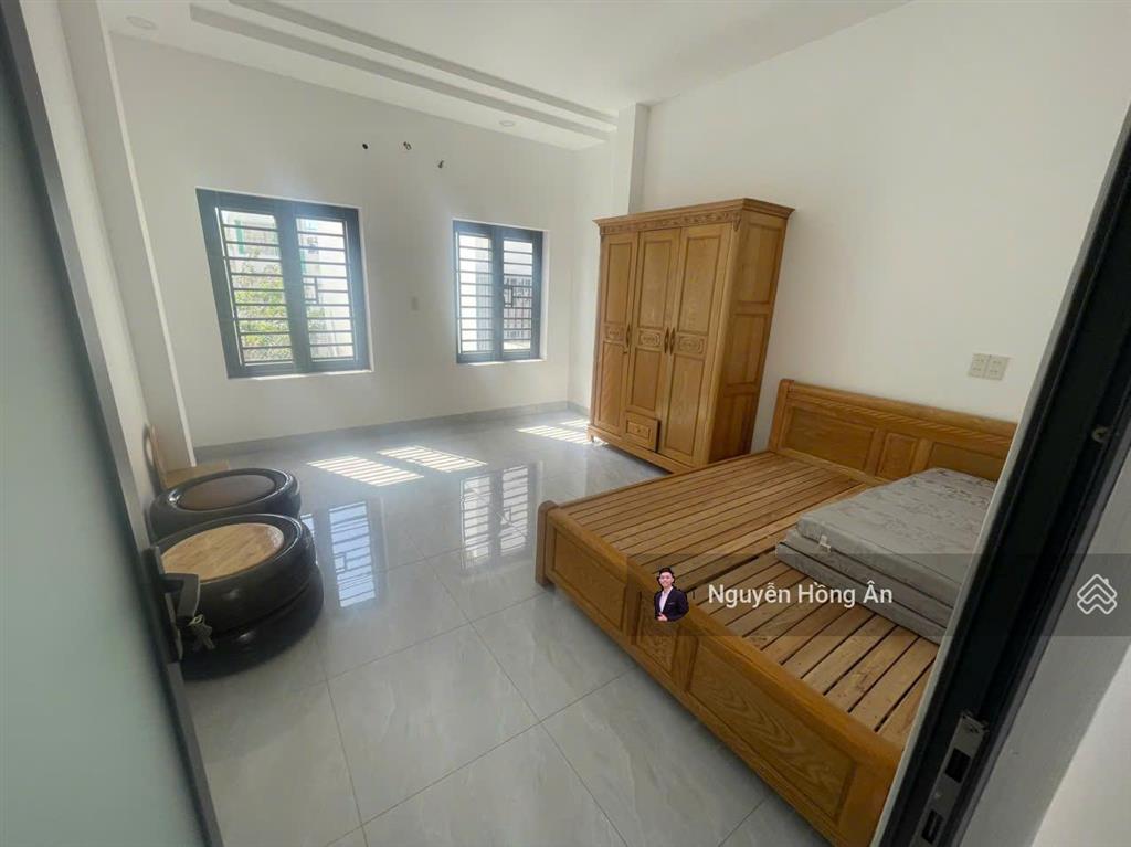 Hạ giá bán nhanh nhà 3 tầng kđt vcn phước long dt 60m2, kdc văn minh, sẵn sổ, giá 7 tỷ có tl