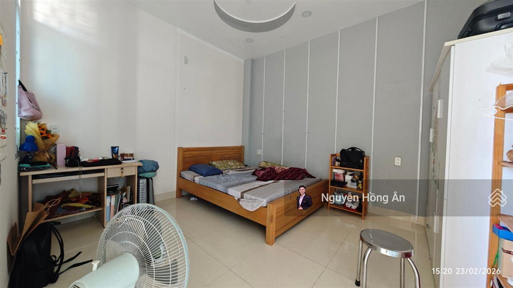 Chủ giảm 150tr bán nhanh nhà đẹp 3 tầng view thấy biển dt 117m2, đường oto 4,9m, sẵn sổ, giá 8 tỷ