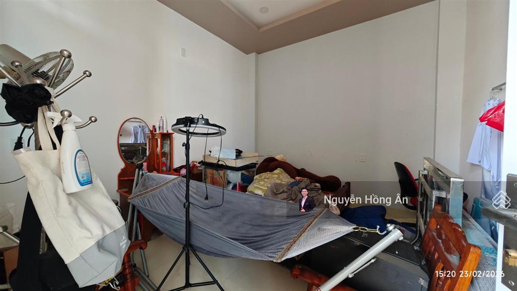 Chủ giảm 150tr bán nhanh nhà đẹp 3 tầng view thấy biển dt 117m2, đường oto 4,9m, sẵn sổ, giá 8 tỷ
