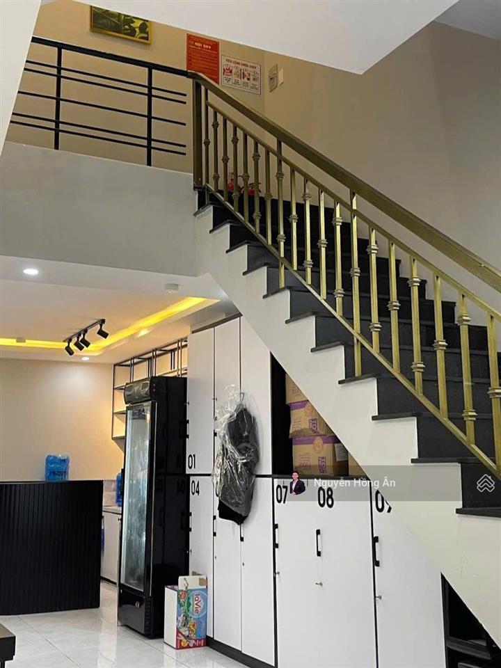Bán nhà 4 tầng mặt tiền đường mê linh nha trang đang cho thuê sẵn dòng tiền 30tr/tháng giá 26,5 tỷ