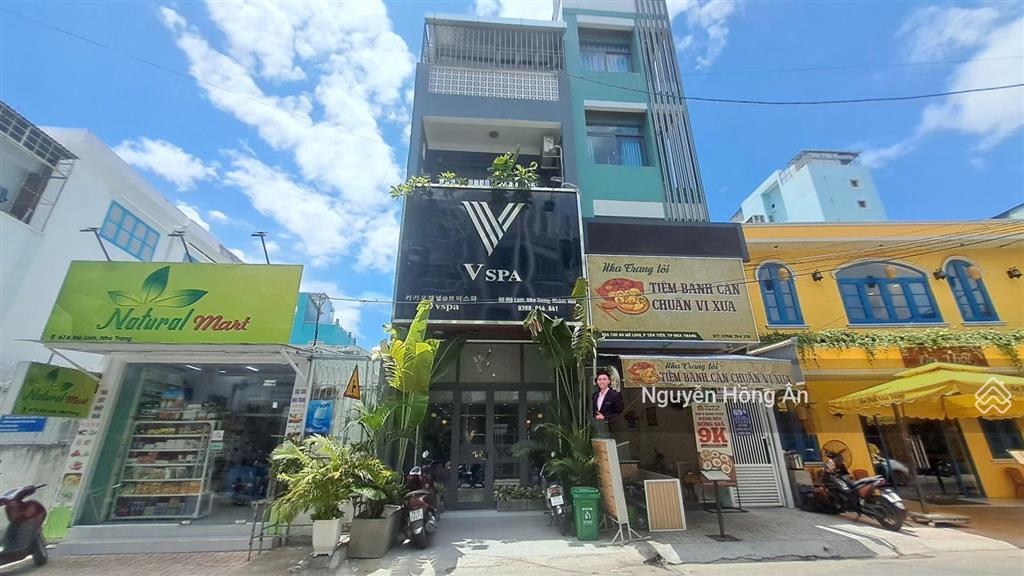 Bán nhà 4 tầng mặt tiền đường mê linh nha trang đang cho thuê sẵn dòng tiền 30tr/tháng giá 26,5 tỷ