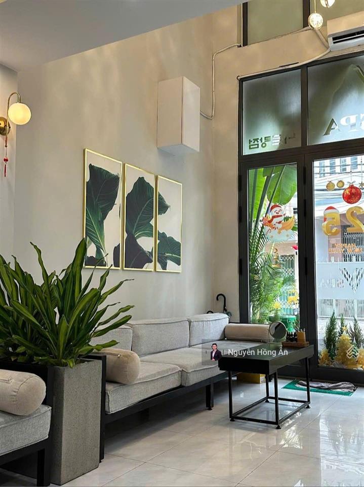 Bán nhà 4 tầng mặt tiền đường mê linh nha trang đang cho thuê sẵn dòng tiền 30tr/tháng giá 26,5 tỷ