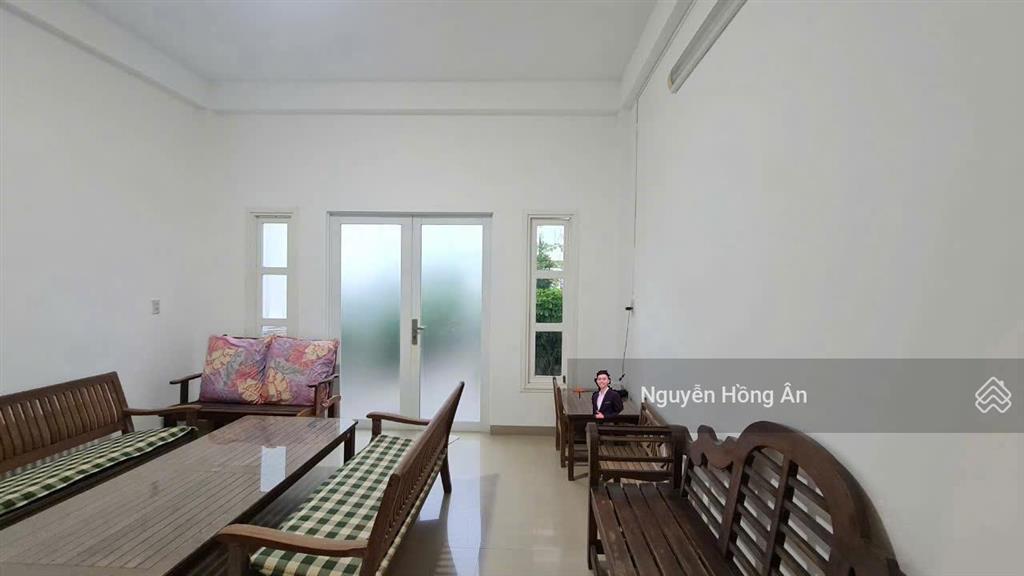 Bán nhanh nhà đẹp 3 tầng mặt tiền đường mê linh dt 108m2, vị trí đẹp, vừa ở vừa kinh doanh, 18 tỷ