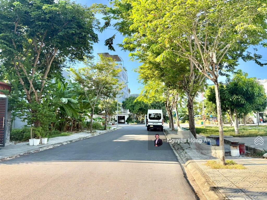 Bán nhanh lô đất kđt an bình tân dt 80m2 ngang 4m, gần sungroup, đối diện công viên, giá 6 tỷ tl