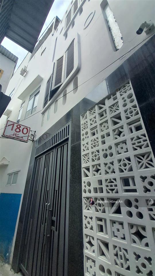 Bán nhà 3 tầng gần biển cạnh đường dã tượng, đang kinh doanh sẵn dòng tiền 22 triệu/tháng, 65tr/m2