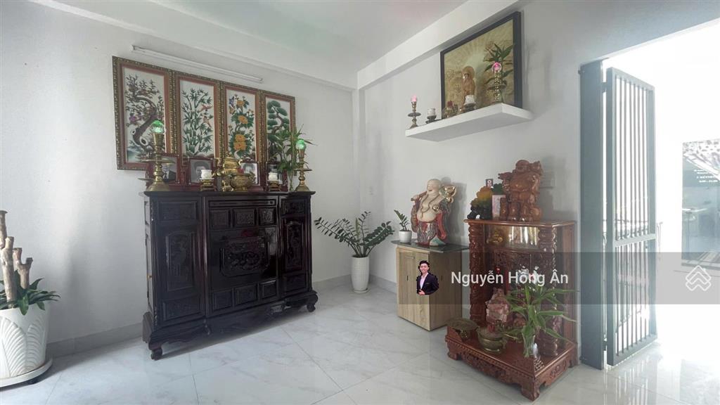 Bán nhà 3 tầng gần biển cạnh đường dã tượng, đang kinh doanh sẵn dòng tiền 22 triệu/tháng, 65tr/m2