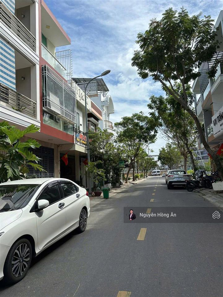 Hàng hiếm nhà 3 tầng kđt lê hồng phong 2 dt 64m2 sổ đỏ hoàn công, nội thất hiện đại, giá 7,75 tỷ