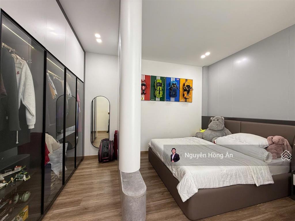 Bán nhà phố 4 tầng 2 mặt tiền trung tâm nha trang đẹp như villa, dòng tiền 30tr/tháng, chỉ 13,9 tỷ