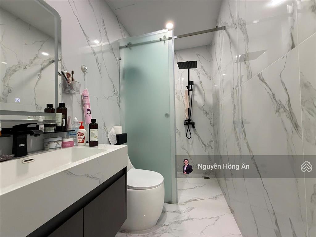 Bán nhà phố 4 tầng 2 mặt tiền trung tâm nha trang đẹp như villa, dòng tiền 30tr/tháng, chỉ 13,9 tỷ