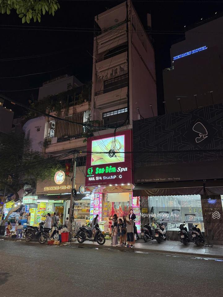 Bán nhà mặt phố 6 tầng đường nguyễn thiện thuật cách biển 300m, đang có dòng tiền thuê, giá 14tỷ tl