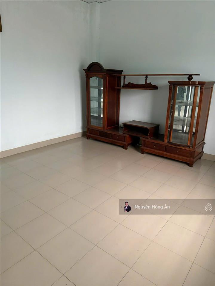 Bán nhà mặt tiền 23/10 ngay nút giao thông ngọc hội, dòng tiền 20tr/th, ngang 6m đẹp, giá rẻ 7,3 tỷ