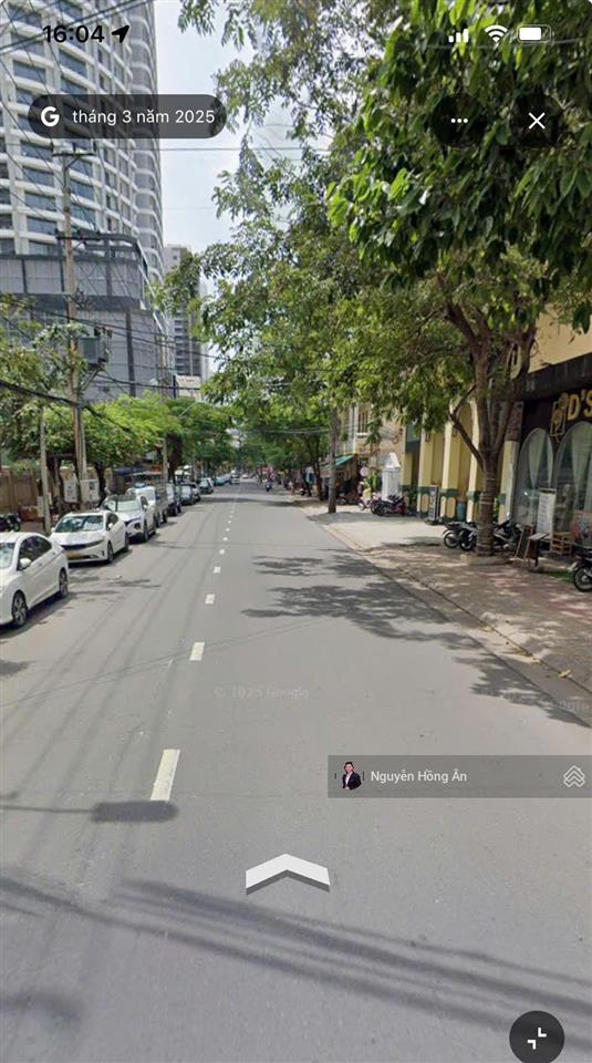 Hạ giá 500tr bán nhanh căn nhà ngõ phố tây đường hùng vương, ngang 4m nở hậu, gần biển, 14,5 tỷ