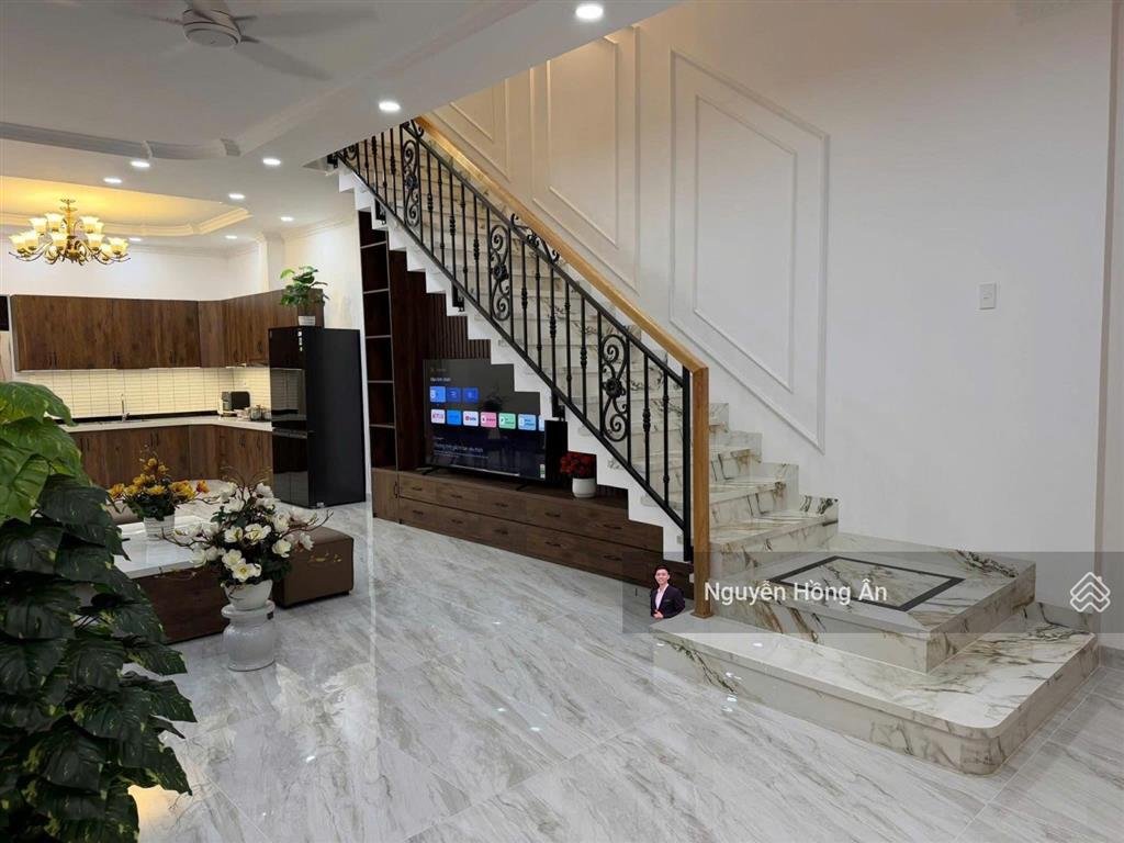 Bán nhà đẹp 3 tầng tân cổ điển mặt tiền đường 13m kđt hà quang 2, gần sông, giá tốt chỉ 10,5 tỷ