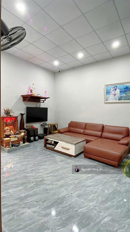 Bán nhà mặt tiền đường phong châu ngang 9m hiếm, dt 211,5m2, kinh doanh sầm uất, sẵn sổ, 10tỷ950tr