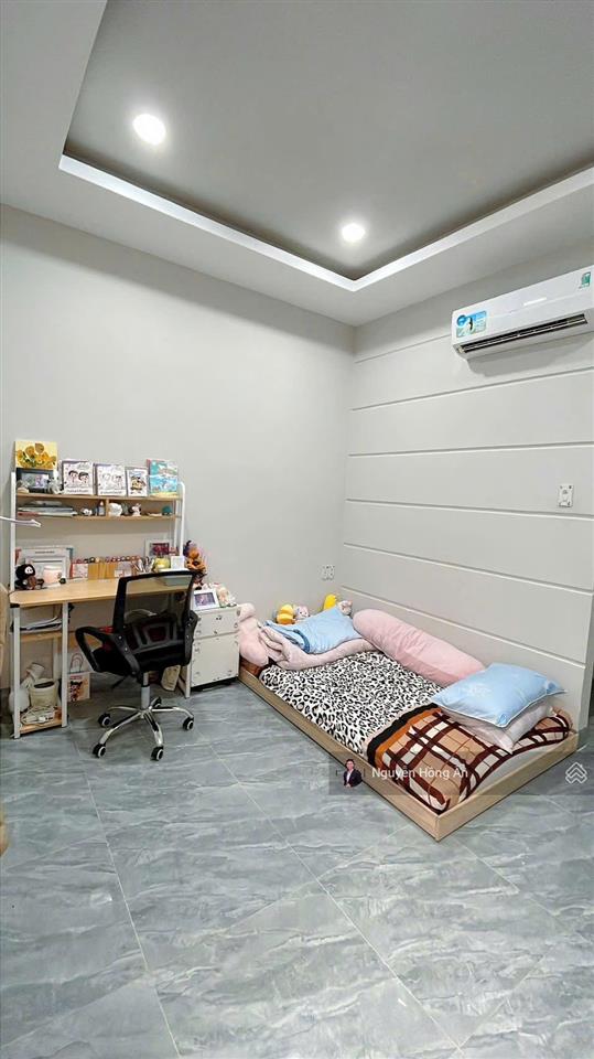 Bán nhà mặt tiền đường phong châu ngang 9m hiếm, dt 211,5m2, kinh doanh sầm uất, sẵn sổ, 10tỷ950tr