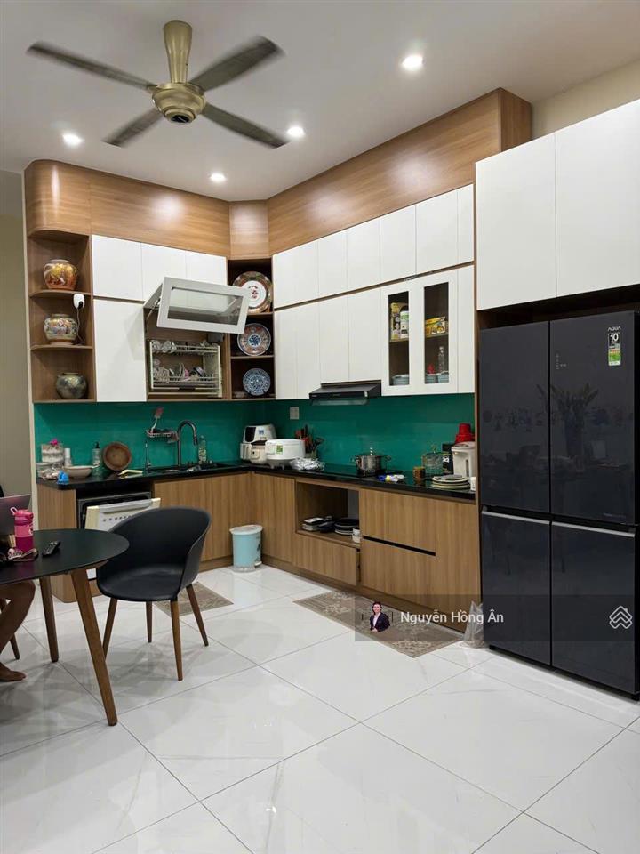 Bán nhà 3 tầng mặt tiền đường điện biên phủ st 67,5m2, cách biển 500m, sẵn sổ, giá 11,5 tỷ tl