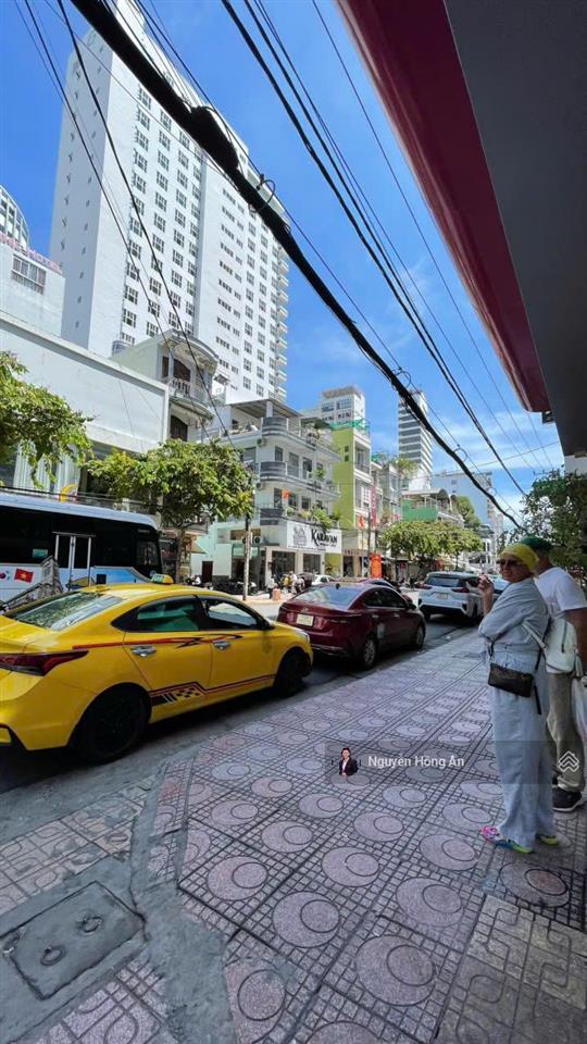 Bán nhà cấp 4 hẻm nguyễn thiện thuật 97,7m2 có 6 phòng cho thuê 9tr/tháng, gần biển, giá 9,7 tỷ tl