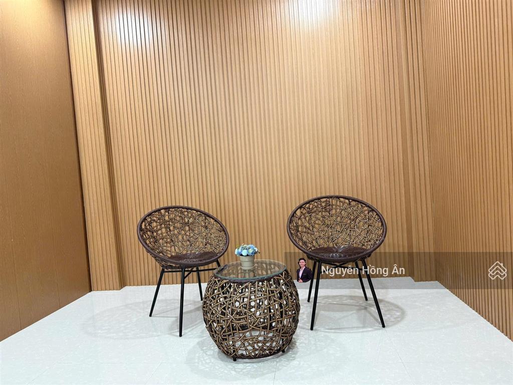 Bán nhà đẹp 4 tầng mới tinh phước long dt 102,5m2, full nội thất, dòng tiền 35tr/tháng, giá 11,5 tỷ
