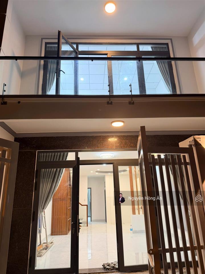 Bán nhà 2 tầng mặt tiền kinh doanh đường vạn hoà dt 87,4m2, gần chợ đầm, gần biển, giá 8,8 tỷ có tl