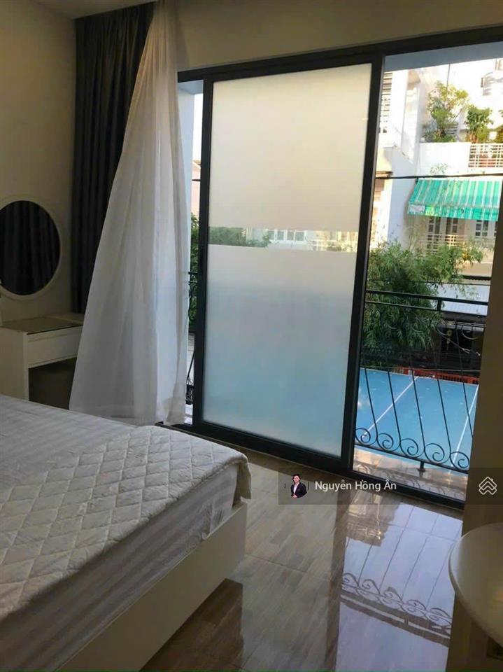 Cần bán nhanh tòa căn hộ 6 tầng hẻm hoàng diệu dt 103,9m2, gần biển, dòng tiền 45tr/tháng, 12,9 tỷ