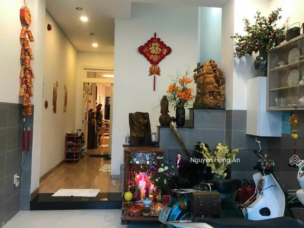 Cần bán nhanh tòa căn hộ 6 tầng hẻm hoàng diệu dt 103,9m2, gần biển, dòng tiền 45tr/tháng, 12,9 tỷ