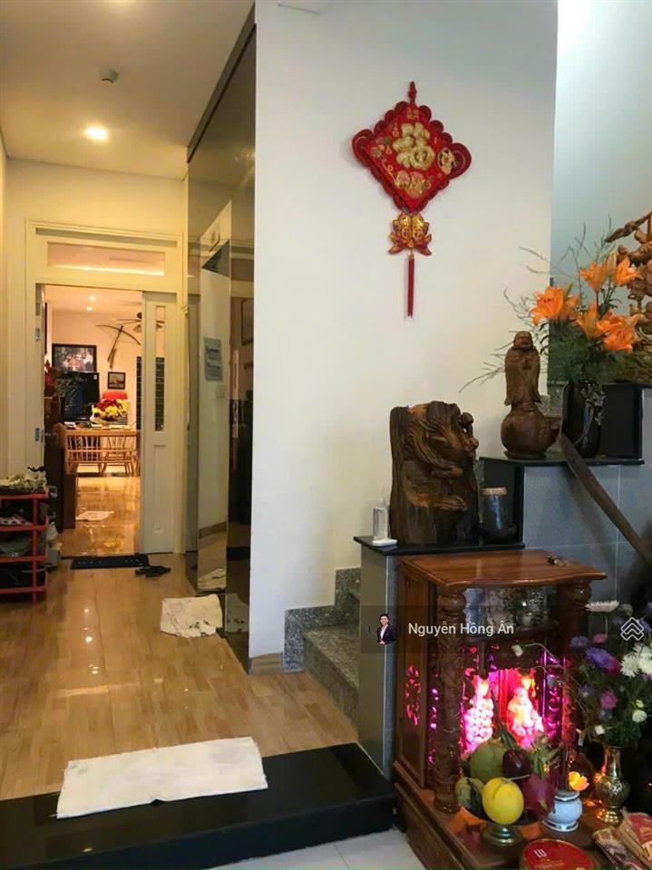 Cần bán nhanh tòa căn hộ 6 tầng hẻm hoàng diệu dt 103,9m2, gần biển, dòng tiền 45tr/tháng, 12,9 tỷ