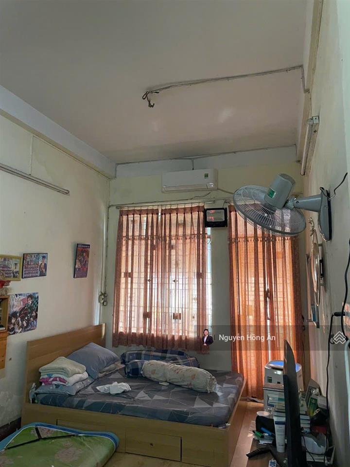 Bán nhà 3 tầng mặt tiền kinh doanh đường nguyễn trãi, ra biển trần phú 4p, giá 9,5 tỷ có tl