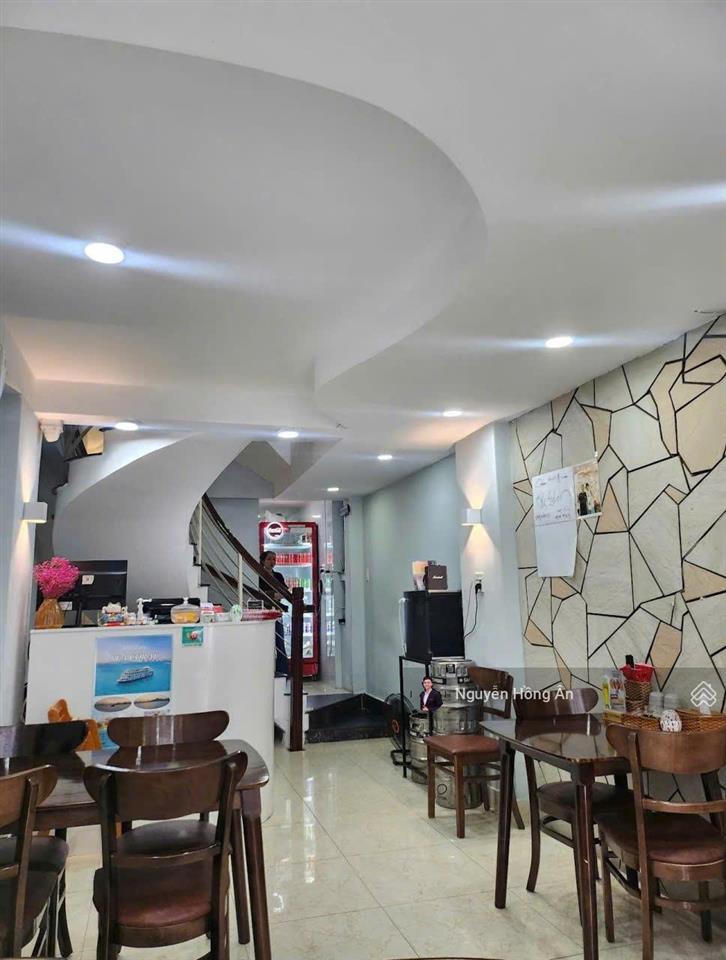 Bán nhà 4t mặt tiền ngô thời nhiệm phố tây nha trang, cách biển 500m, kinh doanh sầm uất, 15,9 tỷ