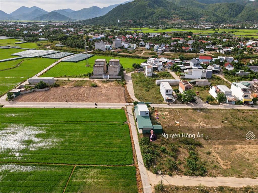 Bán đất mặt tiền hương lộ 45 thôn trung, vĩnh phương, vuông vức, sổ riêng từng lô, giá từ 1,5 tỷ