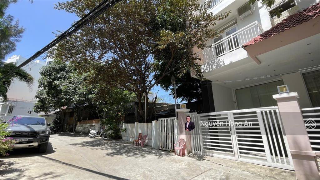 Bán tòa căn hộ 7 tầng view biển cạnh đại học nha trang, dòng tiền 50 triệu/tháng, giá 49 tỷ có tl
