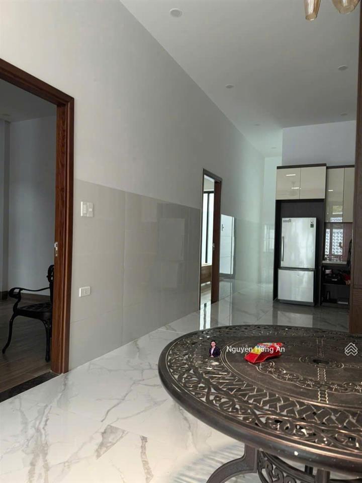 Bán nhà mái thái mặt tiền đường nguyễn chích dt 137,6m2, gần biển, dòng tiền thuê 15tr/th, 11,5 tỷ