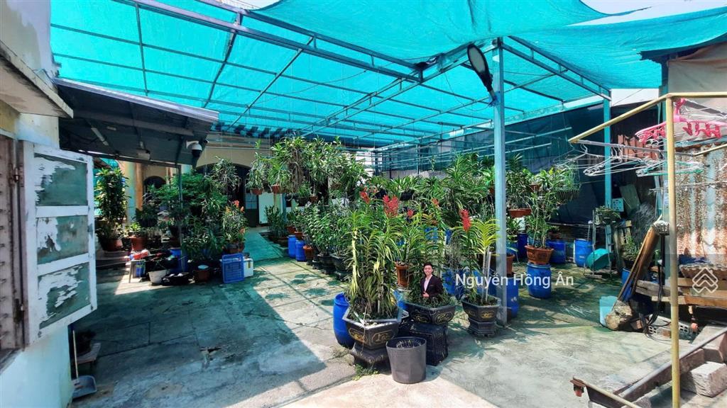 Bán nhà 3 tầng mặt tiền đường dương hiến quyền dt 292,7m2, đầy đủ tiện ích, gần biển, 90tr/m2 tl