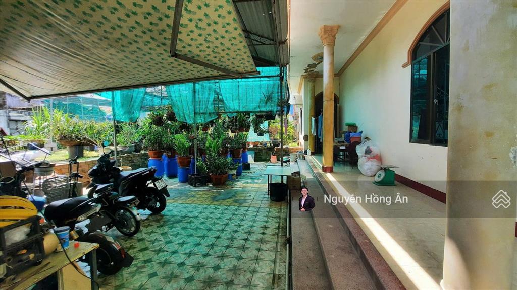Bán nhà 3 tầng mặt tiền đường dương hiến quyền dt 292,7m2, đầy đủ tiện ích, gần biển, 90tr/m2 tl