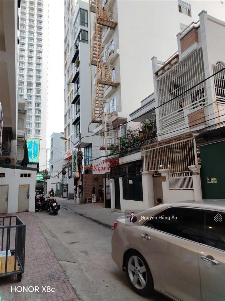 Bán nhà 2 tầng vừa ở vừa cho thuê phường lộc thọ dt 144m2, đường rộng 5m, cách biển 100m, 32,5 tỷ