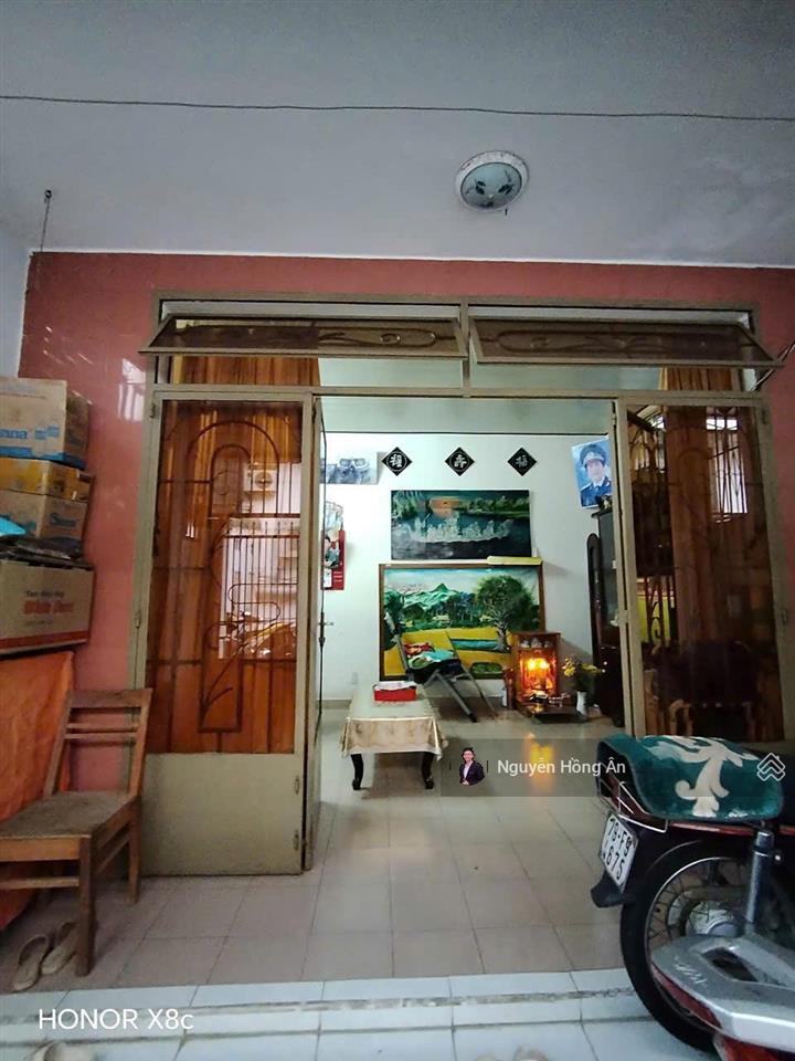 Bán nhà 2 tầng vừa ở vừa cho thuê phường lộc thọ dt 144m2, đường rộng 5m, cách biển 100m, 32,5 tỷ