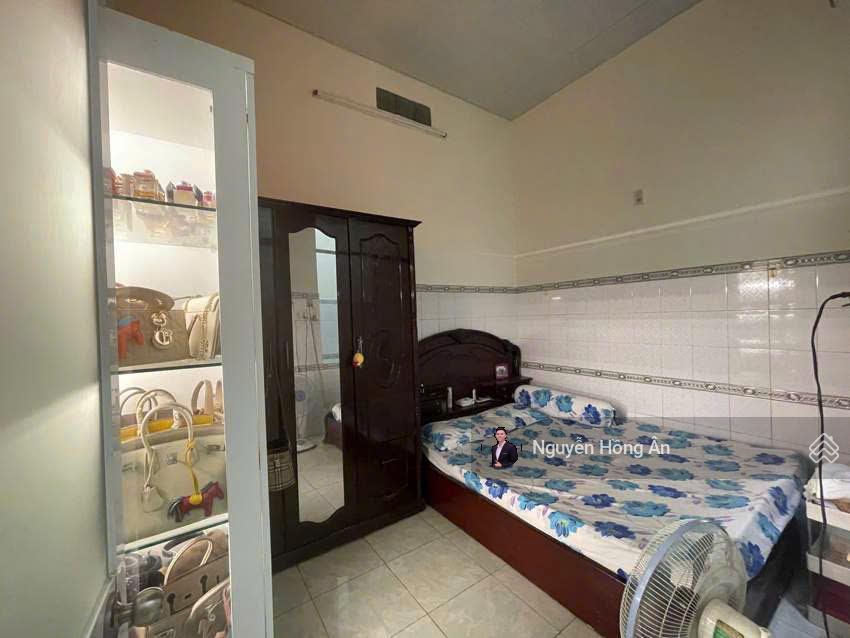 Chủ giảm 200tr bán nhanh nhà mới đường hoàn kiếm dt 61,2m2, tiện ích đầy đủ, kdc an ninh, giá 7,6tỷ