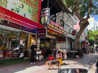 Bán nhanh căn nhà 3 tầng mặt tiền hùng vương dt 130m2, nở hậu, khu phố tây sầm uất, giá 70 tỷ tl