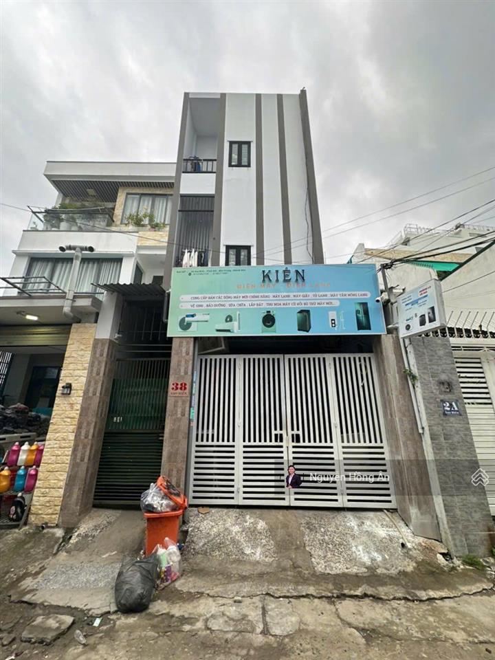 Bán lô đất tặng nhà 2 tầng mặt tiền đường sao biển dt 117,6m2, cách biển 300m, sẵn sổ, 11,5 tỷ