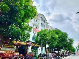 Sản phẩm giá hời! bán shophouse view đẹp, căn góc ngã tư đắc địa tại the manhattan, vin quận 9, hcm