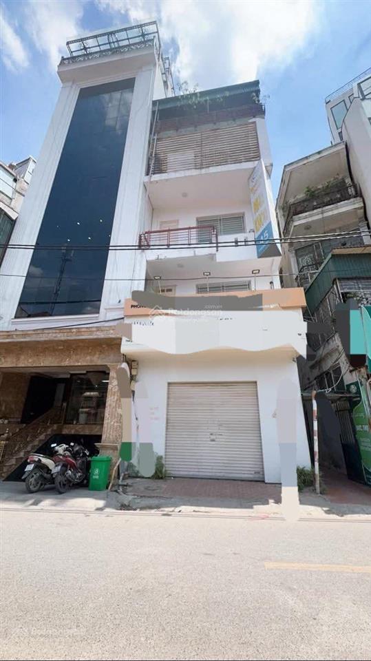 Hot  bán gấp nhà mp hoàng ngân, lô góc giá siêu rẻ 68m x 4t, mt 5.5m chỉ 24.2 tỷ