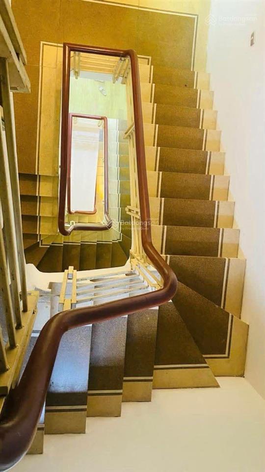 Hot  bán gấp nhà mp hoàng ngân, lô góc giá siêu rẻ 68m x 4t, mt 5.5m chỉ 24.2 tỷ