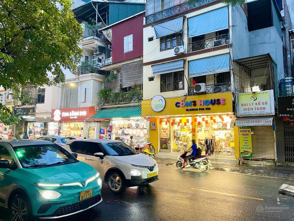 Hot  bán gấp nhà phố hoa lư, 5 tầng thang máy, gần phố, 50m ra công viên