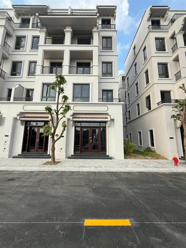 Cắt lỗ sâu 5 tỷ căn xẻ khe gần 69m² vinhomes cổ loa view công viên