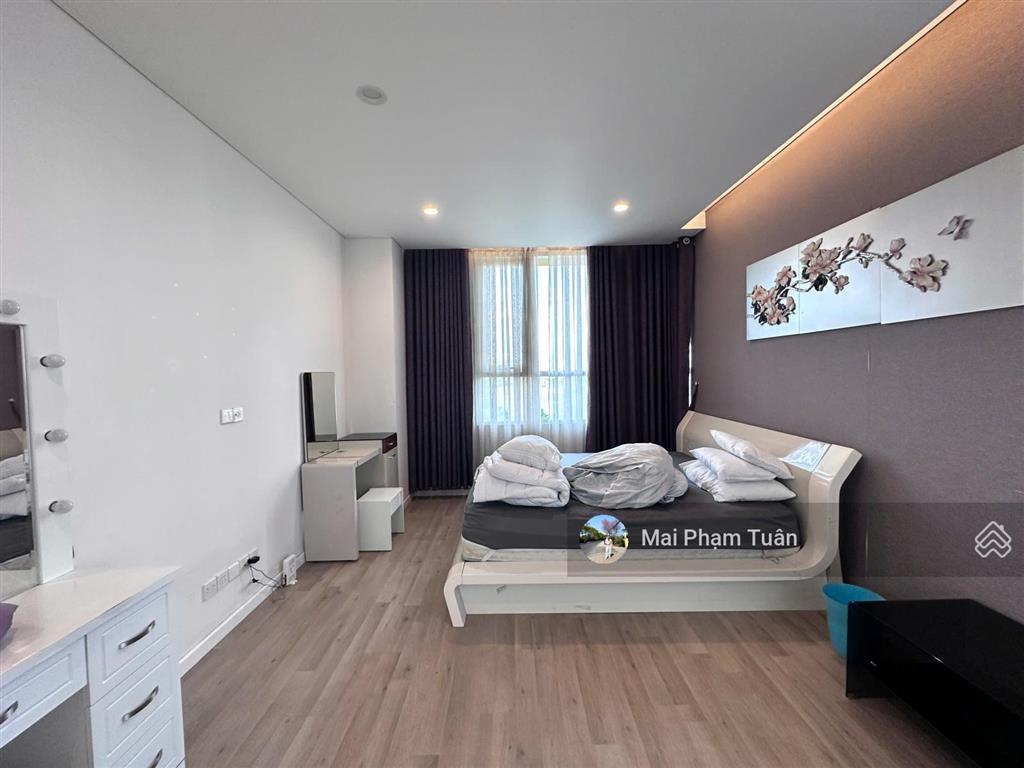 Cho thuê căn hộ 3 phòng ngủ sarimi sala 137m2, full nội thất, căn góc view công viên