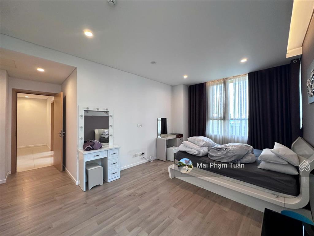 Cho thuê căn hộ 3 phòng ngủ sarimi sala 137m2, full nội thất, căn góc view công viên