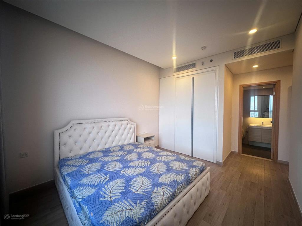 Cho thuê căn hộ chung cư sarimi sala 2 phỏng ngủ 88m2  full nt, view công viên  gía chỉ 30 triệu