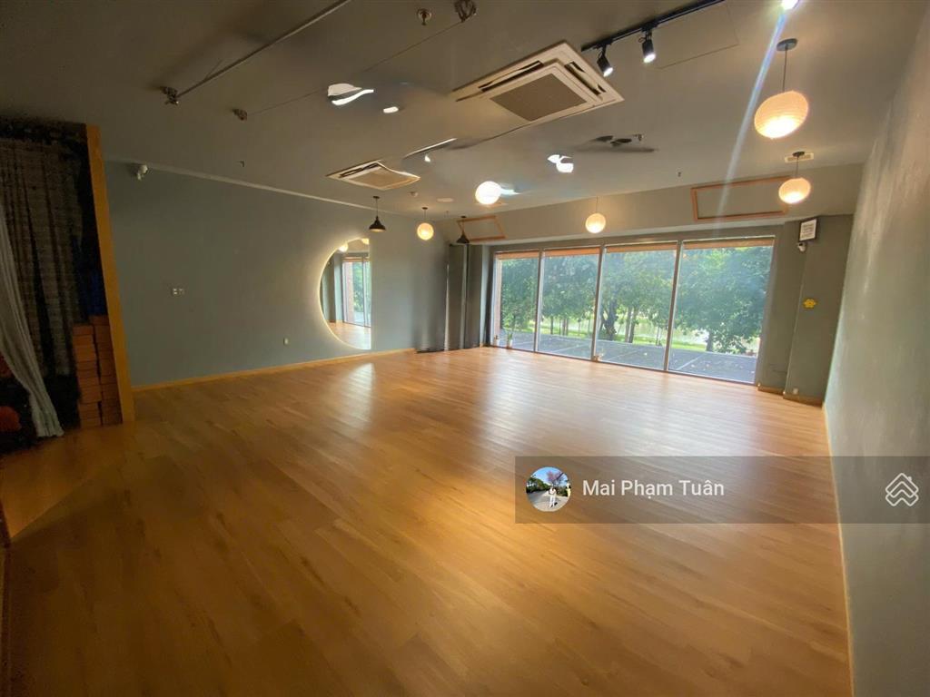 Cho thuê văn phòng sala 80m2 trống sẵn chỉ 25 triệu/tháng
